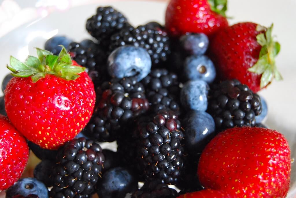 berries to lower blood pressure